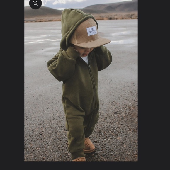 NWT Kove Baby Apparel hooded romper - pebble grey - Picture 1 of 5